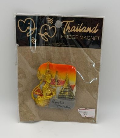 タイ  立体マグネット（像と寺院）