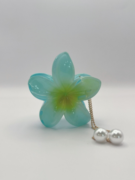 花モチーフ　ヘアクリップ(ブルー)